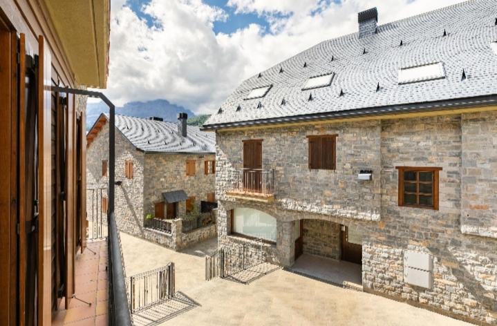 Apartamentos Bubal Pena Telera El Pueyo de Jaca Bagian luar foto